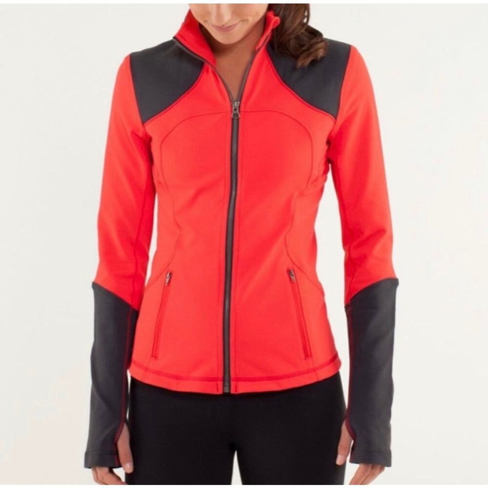 Lululemon Forme Jacket Brushed Love Red Deep Coal Size 6 Stretch